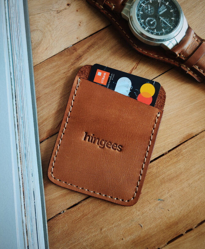 Minimalist Cardholder - Brown
