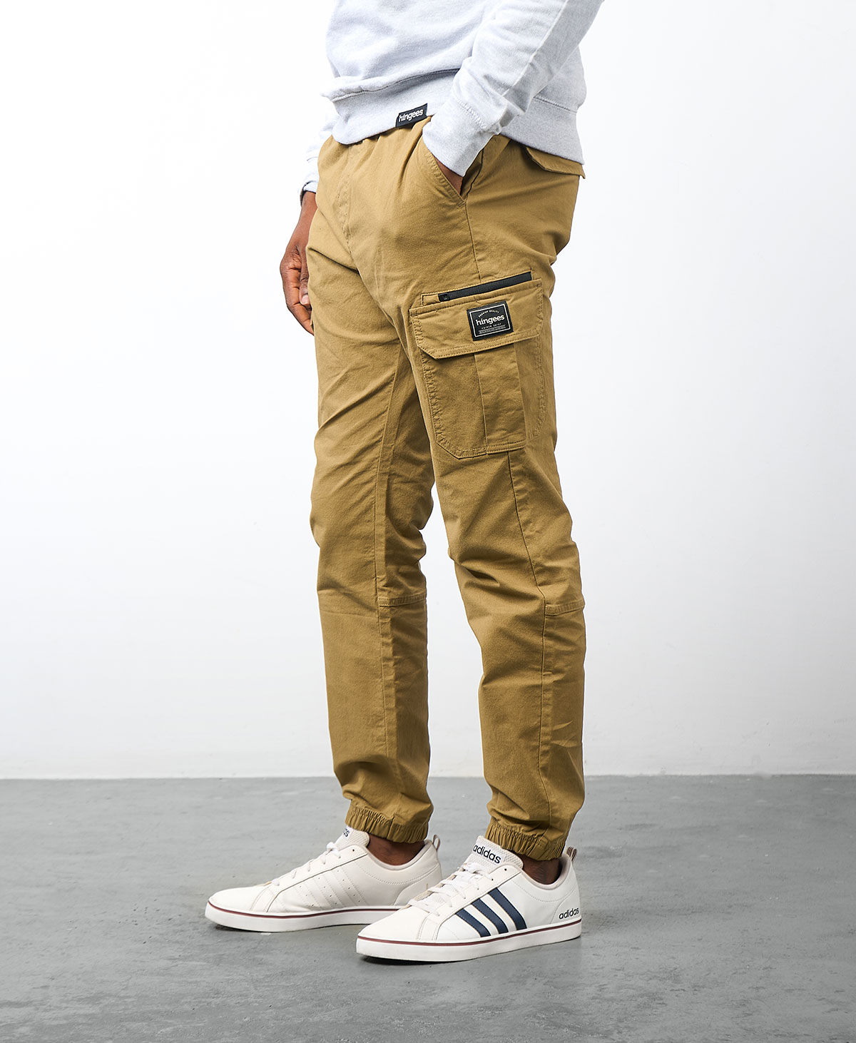 Side view of Hingees Cargo Pants